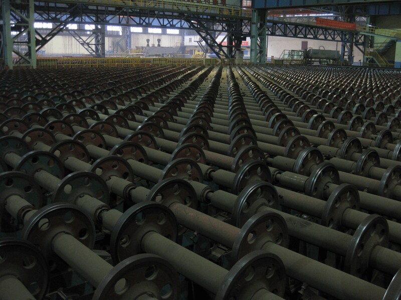 Cooling bed for sheet metal Cooling bed for sheet metal
