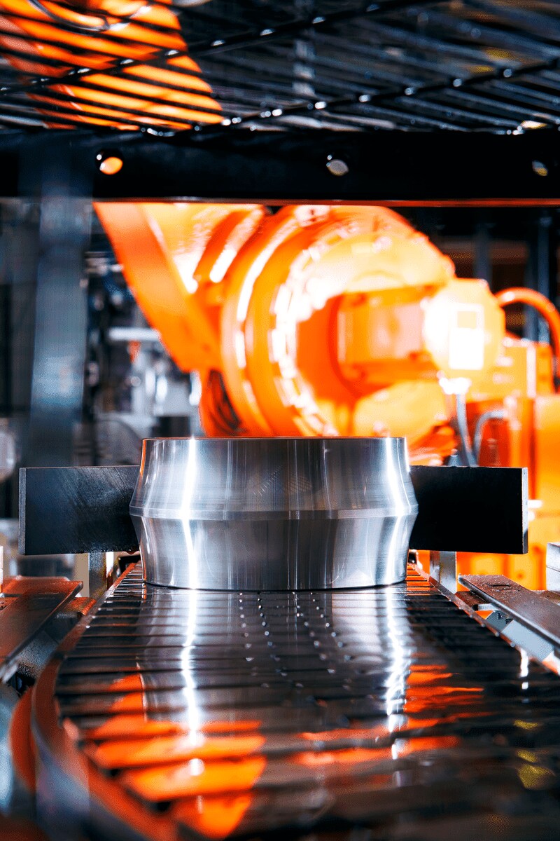 Inner ring with robot