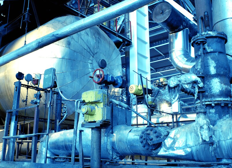 Steam turbine valves