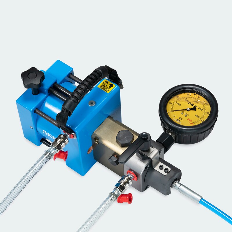 Air-driven hydraulic pumps and injectors Air-driven hydraulic pumps and injectors