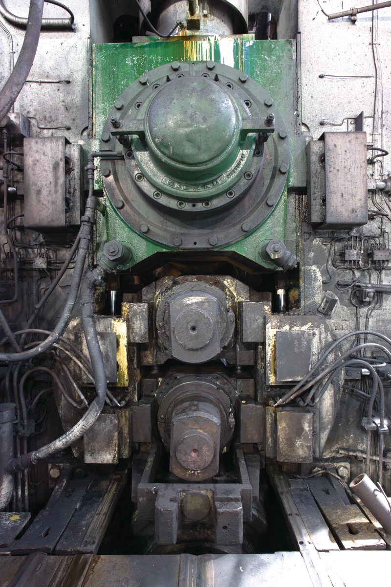 Rolling mill stand close-up